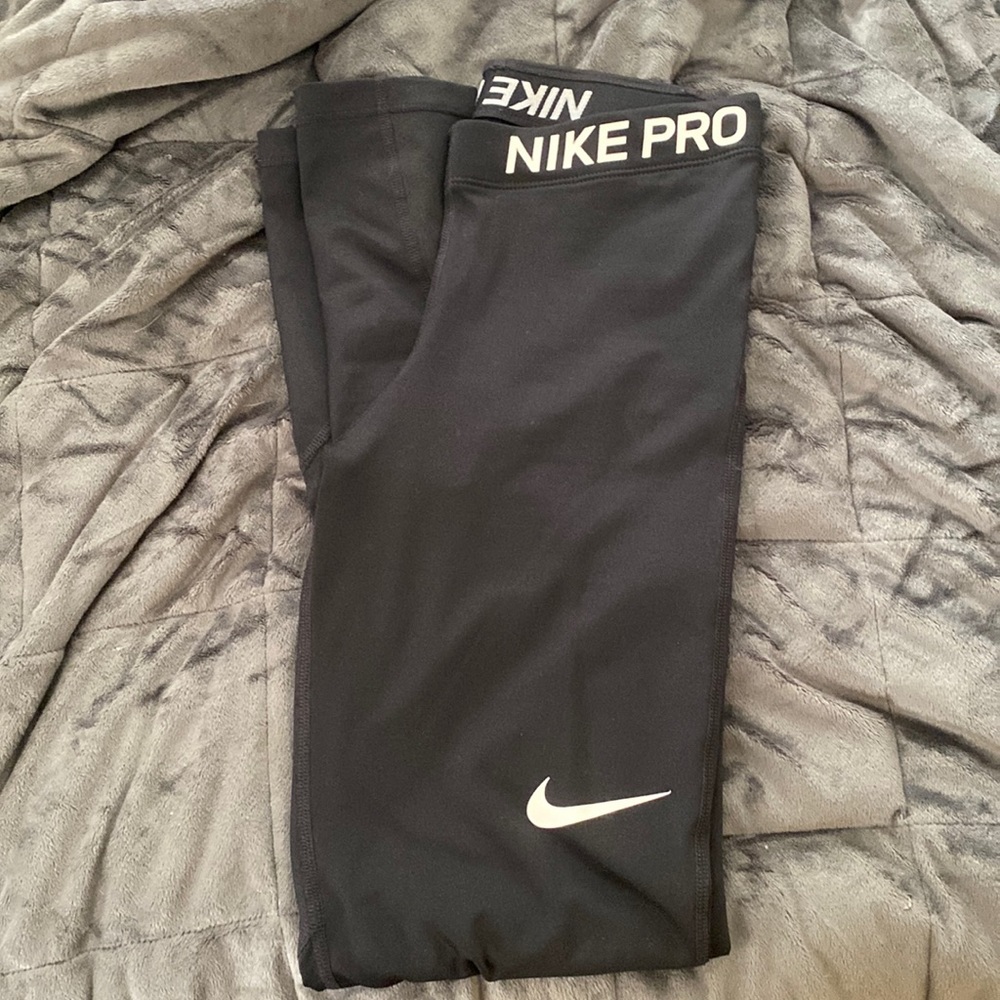 NWOT Nike pro leggings (full length)